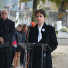 Megemlékezés a Mosoni temetőben (Fotó: Nagy Mária)