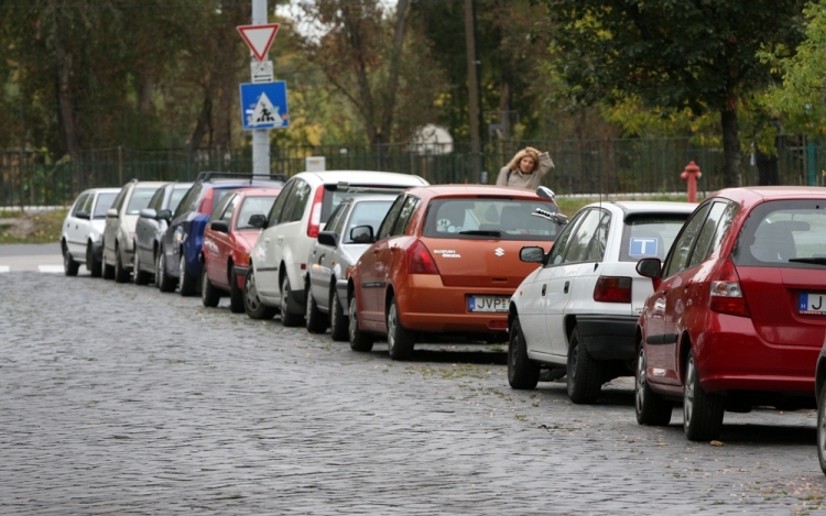 Májustól több díjfizetős utca lesz Budapesten