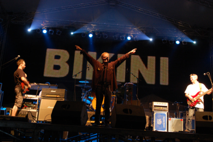 Majális a Wittmann Antal parkban / délután - este /