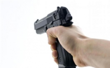 A rendőrökre lövöldöző gyújtogató kényszergyógykezelését indítványozzák