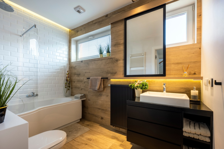 A tér és a stílus maximalizálása kis fürdőszobádban