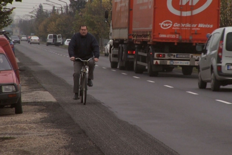 Panaszkodnak a kerékpárosok