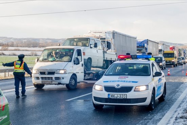 Havazás - A személygépjárművek felhajthatnak az M1-esre