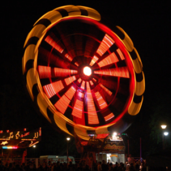 Majális a Wittmann Antal parkban / délután - este /