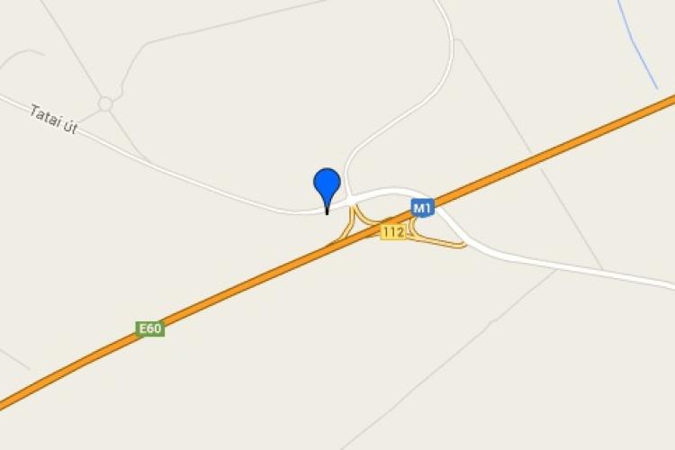 Kigyulladt egy autó az M1-esen