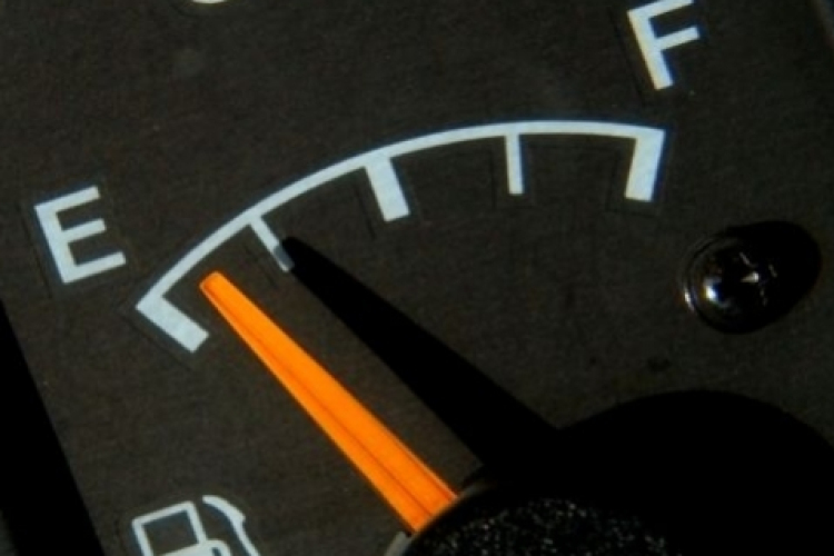 Emelkedik a benzin ára