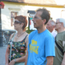 Felvonulás a Trianoni kereszthez (Fotó: Nagy Mária)