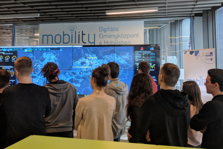 TIM: a győri digitális élményközpont megváltoztatja a gyerekek elképzeléseit az informatikusi pályáról