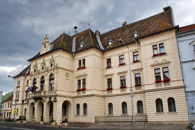 Pályázati hirdetmény