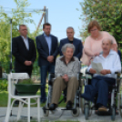 Faültetés az Idősök otthonában