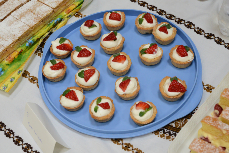 8. Tavaszköszöntő - Idén is megrendezték a Nők a Városért egyesület a hagyományos Tavaszköszöntőjét. 