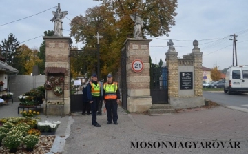 Biztonságban mindenszentek és halottak napján