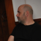 Költészet napja a FIÓK-ban a Kávészünet zenekarral (Fotó: Nagy Mária)