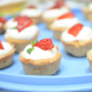 8. Tavaszköszöntő - Idén is megrendezték a Nők a Városért egyesület a hagyományos Tavaszköszöntőjét. 