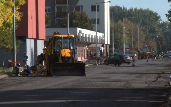 Felújítják az Erkel utcát