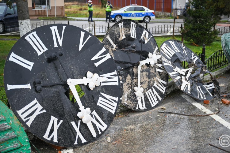 Leomlott a szilágycsehi református templom tornya