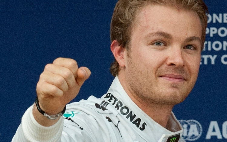 Brit Nagydíj - Rosberg volt a leggyorsabb, Wolff autója nem bírta