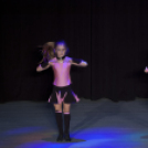 Jótékonysági műsor a Fehér Ló táncos kiscsoportjainak javára.