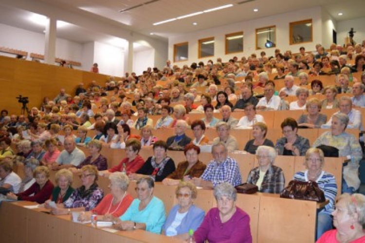 Nyugdíjas Egyetem – utolsó előadás  2016. május 19. 16 óra