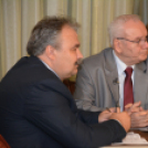 Arcvonások - Beszélgetés Dr. Tenk Antallal (Fotó: Nagy Mária)