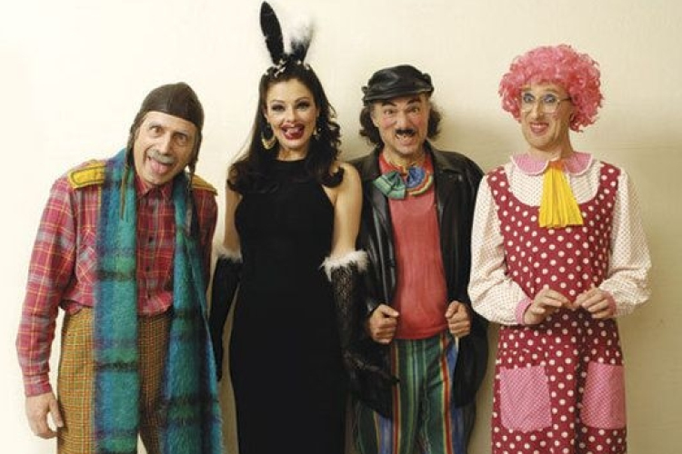 L’art pour l’art Társulat: Piroska a farkas