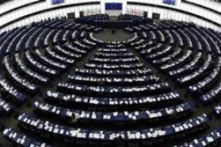 Tavares-jelentés - A frakciók felszólalói az EP-vitában
