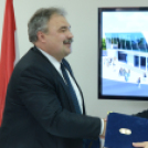 Mosonmagyaróvári sportcsarnok támogatói szerződésének aláírására