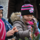 Karácsonyfát díszítettek az óvodások (Fotó: Nagy Mária)