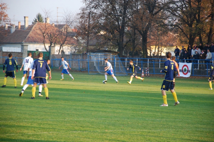 MTE 1904 B - Károlyházi SKE (0:2)  (Fotózta: Nagy Mária)