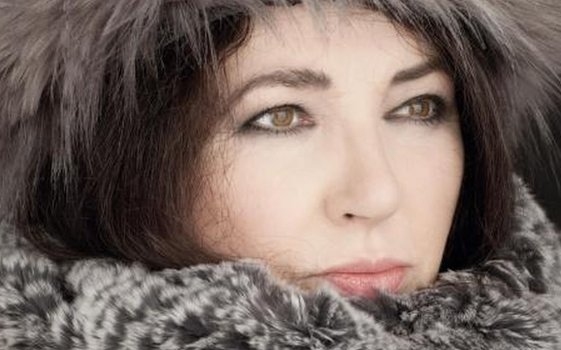 Negyedóra alatt elkeltek a jegyek a 35 év után újra fellépő Kate Bush koncertjeire