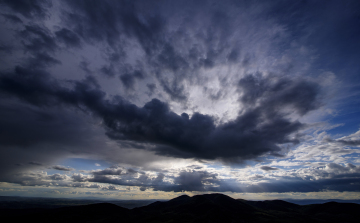 Búcsúzik a forróság: vasárnap országszerte felfrissül az idő
