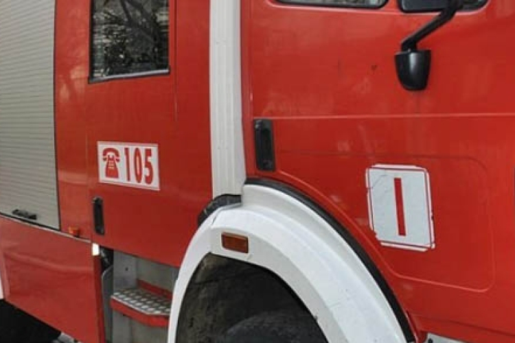 Kigyulladt egy kamion az M1-esen