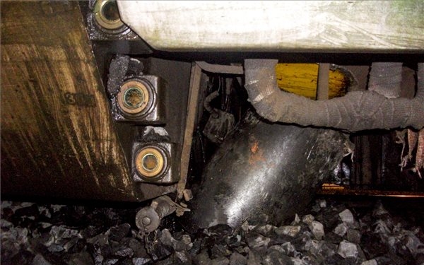 Olajostartály miatt siklott ki egy vonat Sopronban
