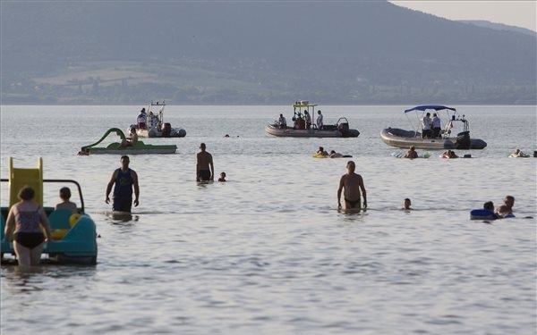 Balaton-átúszás - Túl az egymillió kilométeren