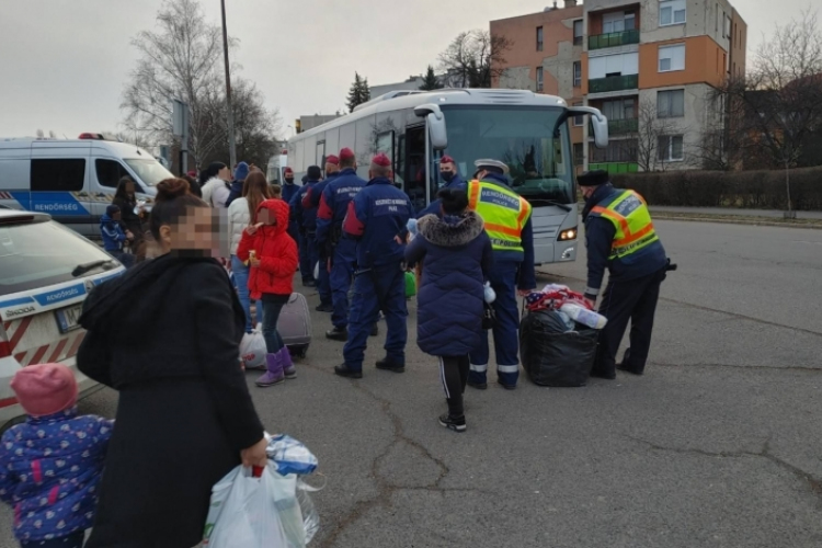 Több magyar szervezet is segítséget nyújt az ukrajnai menekülteknek