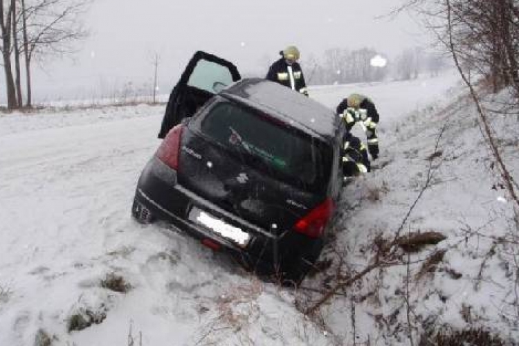 130 baleset a hó miatt