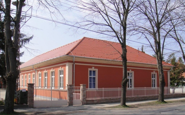 Nyári nagytakarítás az Ujhelyi Iskolában