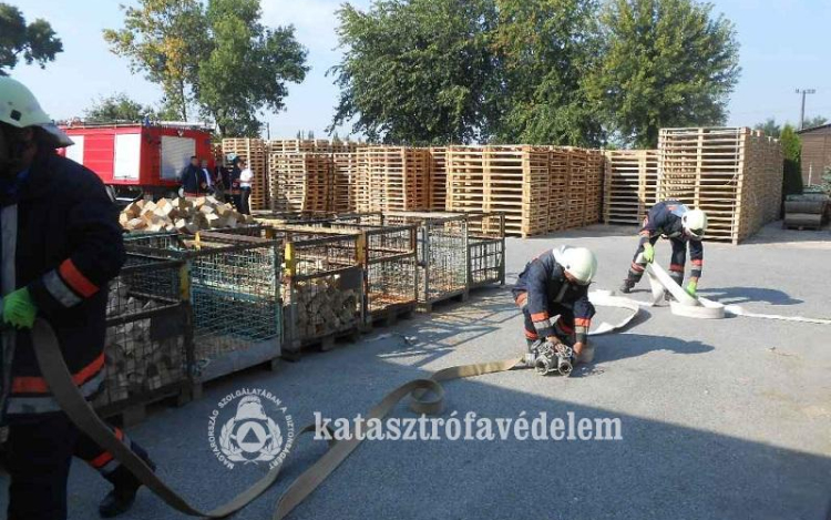 Gyakorlat – tűz egy raklapgyártással foglalkozó üzemben 