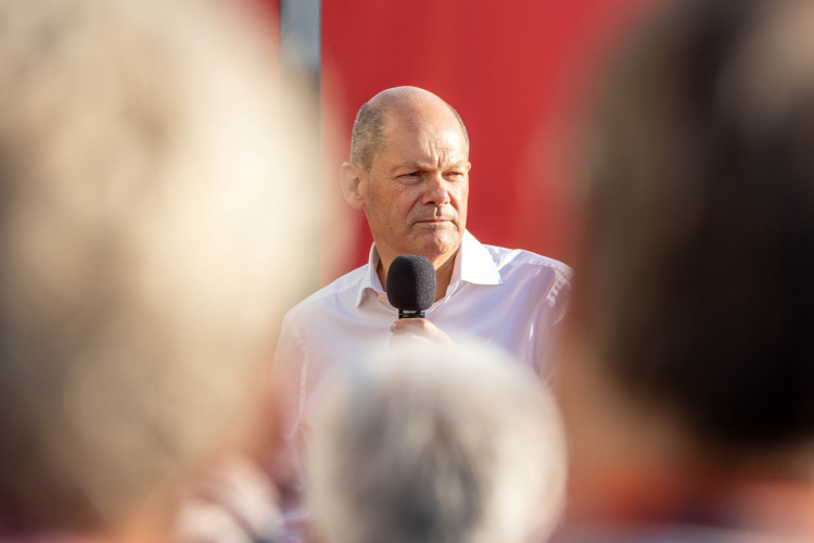 Scholz: megfékezik a gáz, a távhő és az áram drágulását Németországban