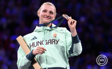 Párizs 2024 - Muhari Eszter, Fojt Sára és Major Veronika átvette a kicserélt bronzérmét