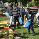 Szedjed és egyed, avagy szemétszedés jutalommal! (Fotó: Nagy Mária)